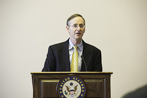 Tom2